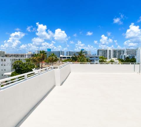 945 Michigan Ave 5, Miami Beach FL - photo 15 of 23