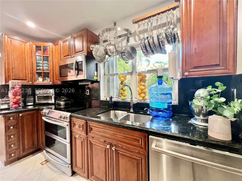 2 bedroom SingleFamilyResidence at 11769 SW 92nd Ln, Las Casas At Kendall, Miami — photo 4