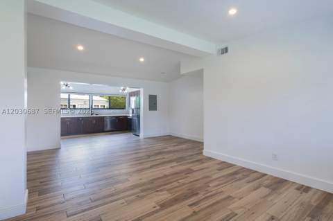 11431 SW 40th Ter, Miami FL - photo 10 of 26