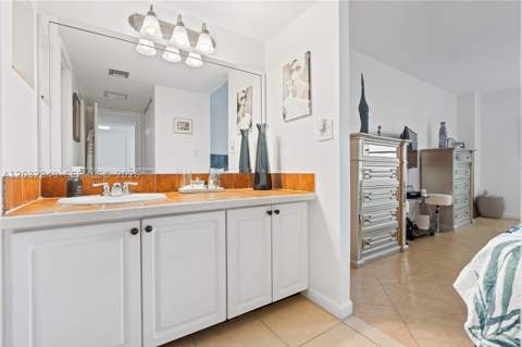 3675 N Country Club Dr 2201, Aventura FL - photo 16 of 39