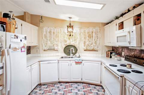 35250 SW 177th Ct #48, Homestead FL - photo 9 of 27
