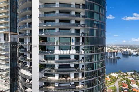18555 Collins Ave 4405, Sunny Isles Beach FL - photo 7 of 93