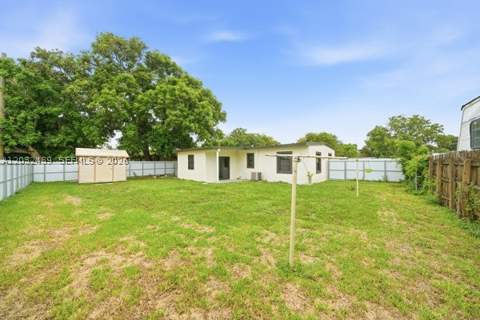 2520 NW 160th St, Miami Gardens FL - photo 17 of 21