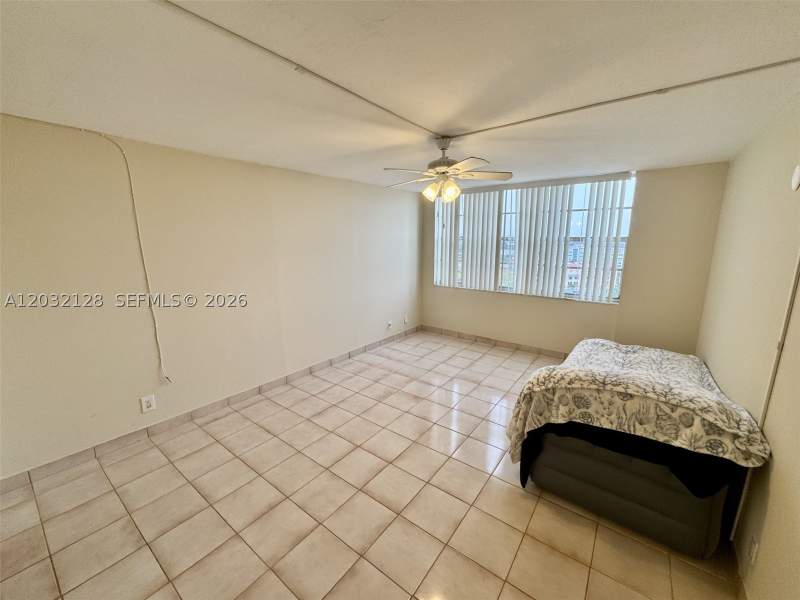 1 bedroom Condominium at 2100 Sans Souci Blvd A1410, Bayview Towers, North Miami — photo 5