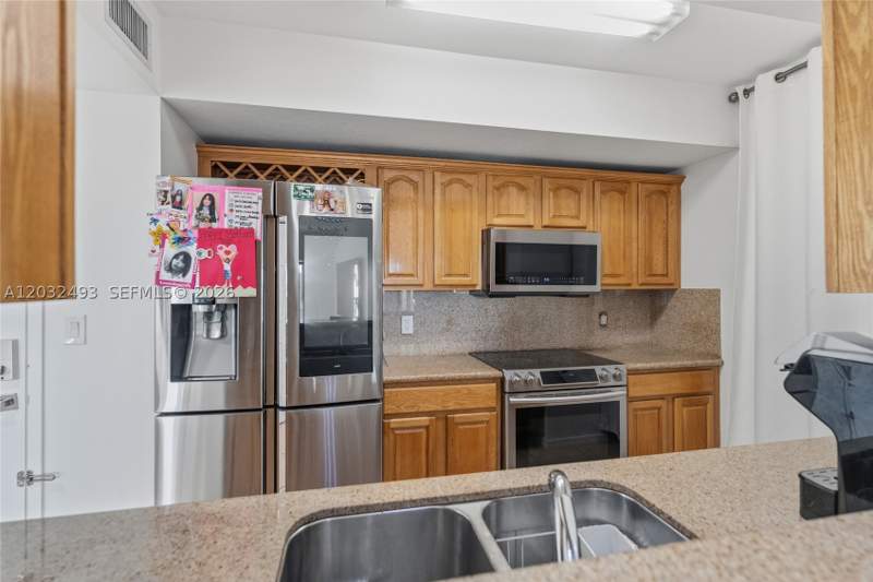 2 bedroom Condominium at 4242 NW 2nd St 1001, Keystone Park Condo, Miami — photo 2