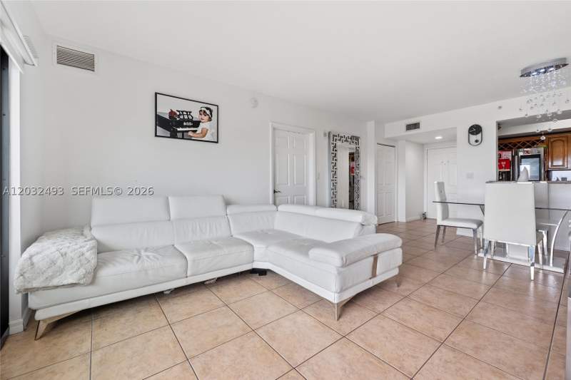2 bedroom Condominium at 4242 NW 2nd St 1001, Keystone Park Condo, Miami — photo 5