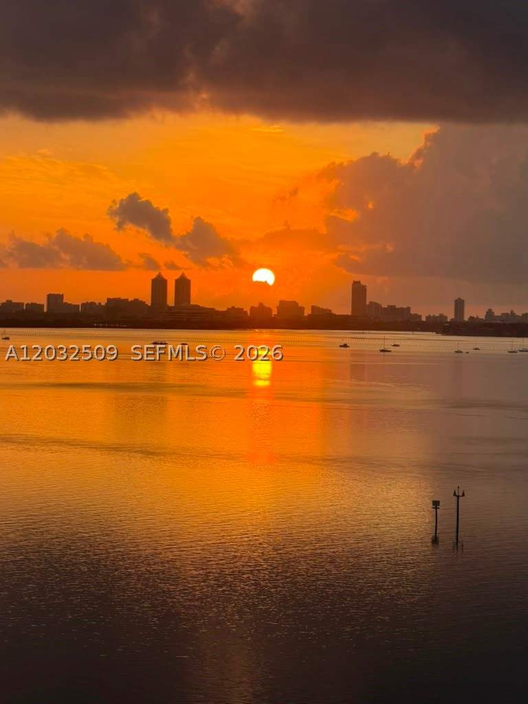 2 bedroom Condominium at 1717 N Bayshore Dr A-1533, The Grand, Miami — photo 3