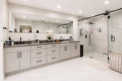 8700 SW 175th St, Palmetto Bay FL - photo 15 of 41