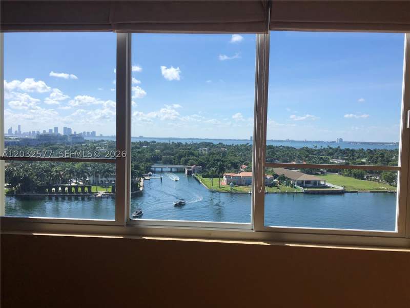 1 bedroom Condominium at 5005 Collins Ave 1202, THE CARRIAGE CLUB NORTH C, Miami Beach — photo 4