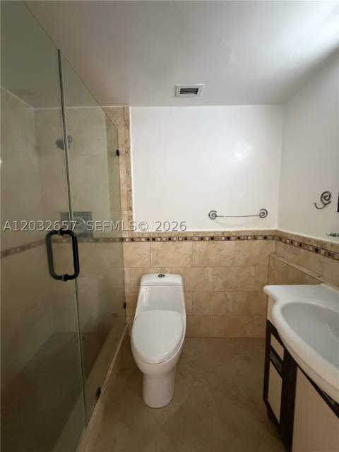 7441 Wayne Ave 2O, Miami Beach FL - photo 8 of 14