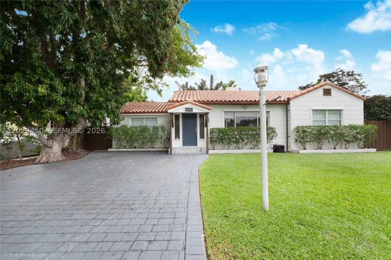 3 bedroom SingleFamilyResidence at 4345 SW 13th St, Triana, Miami — photo 1