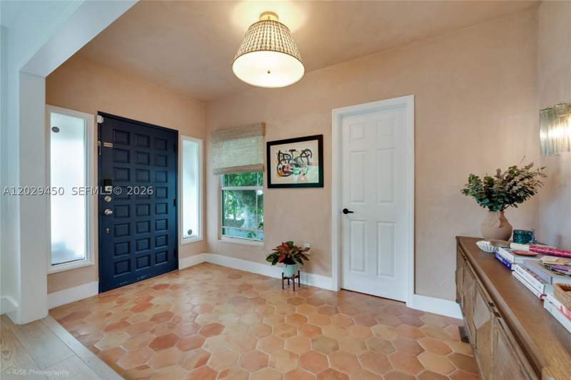 3 bedroom SingleFamilyResidence at 4345 SW 13th St, Triana, Miami — photo 3