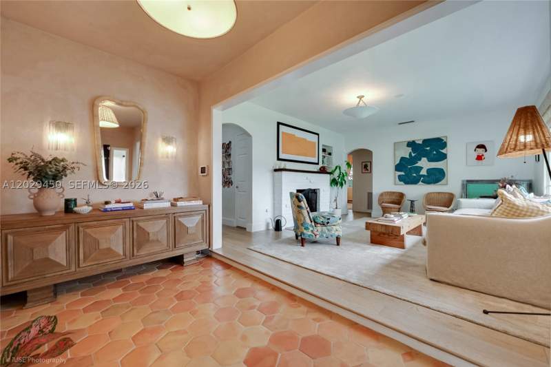 3 bedroom SingleFamilyResidence at 4345 SW 13th St, Triana, Miami — photo 4