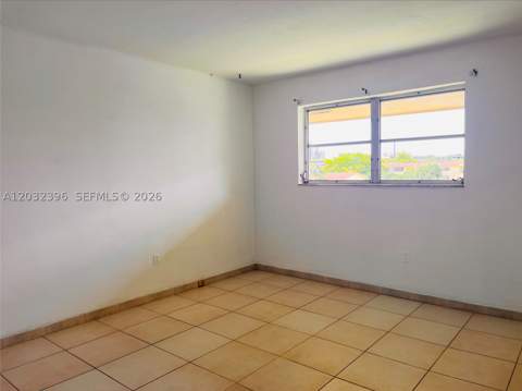 2880 NE 203rd St 28B, Aventura FL - photo 11 of 12