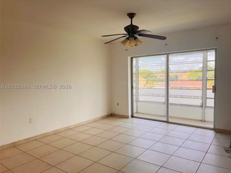 1 bedroom StockCooperative at 2880 NE 203rd St 28B, Biscayne Lake Gdn Bldg B, Aventura — photo 5