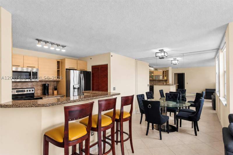 1 bedroom Condominium at 19701 E Country Club Dr 5604, The Yacht Club At Aventur, Aventura — photo 5