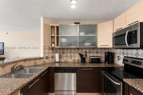 19701 E Country Club Dr 5604, Aventura FL - photo 8 of 17