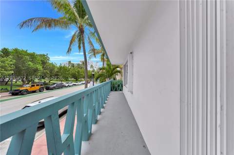 260 Ocean Dr 12A, Miami Beach FL - photo 20 of 38