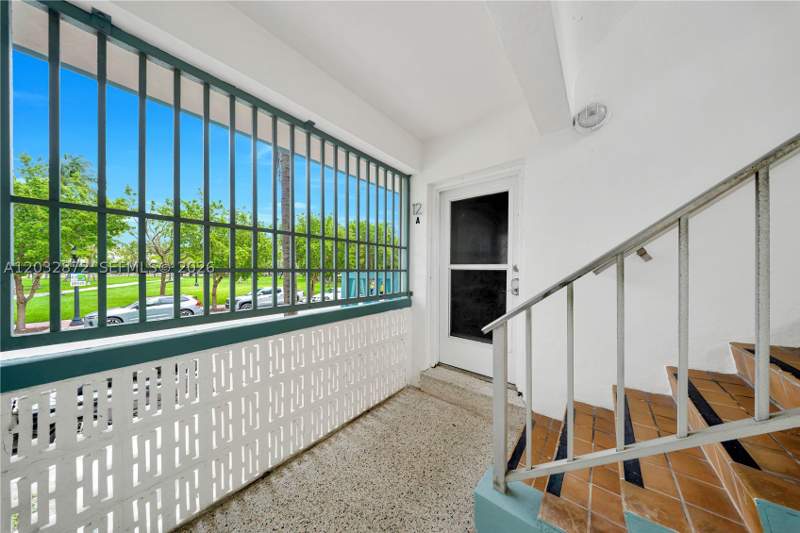 1 bedroom Condominium at 260 Ocean Dr 12A, Sholom House Condo, Miami Beach — photo 4