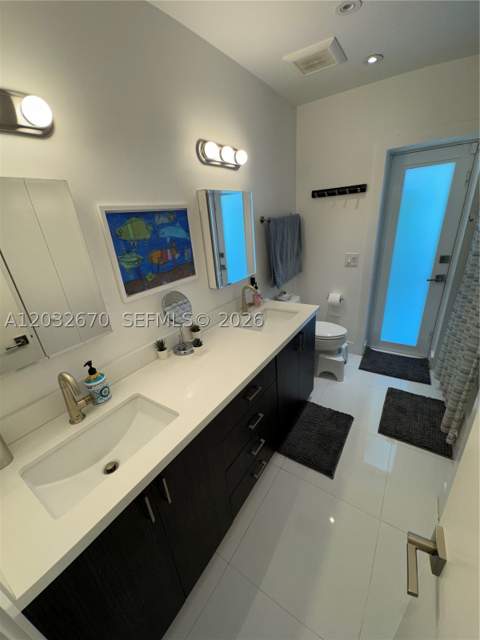 13305 Biscayne Island Ter, North Miami FL - photo 17 of 49