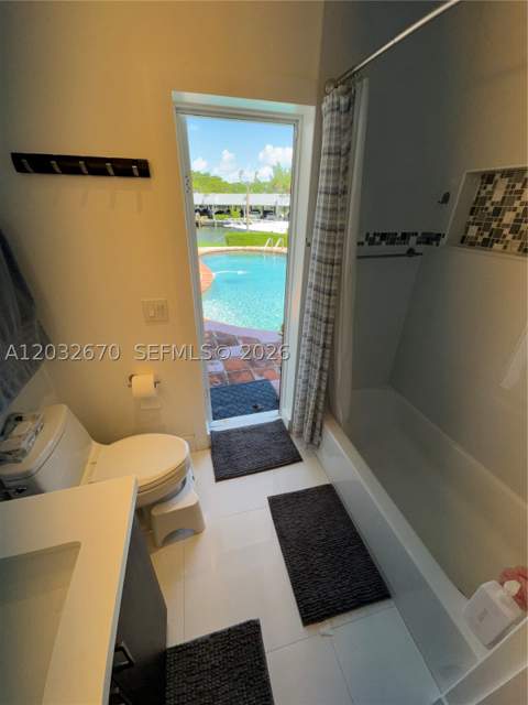 13305 Biscayne Island Ter, North Miami FL - photo 18 of 49