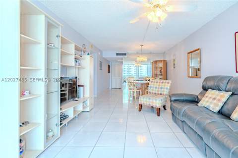 2655 Collins Ave 603, Miami Beach FL - photo 16 of 64