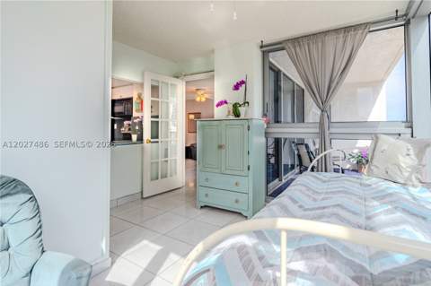 2655 Collins Ave 603, Miami Beach FL - photo 20 of 64