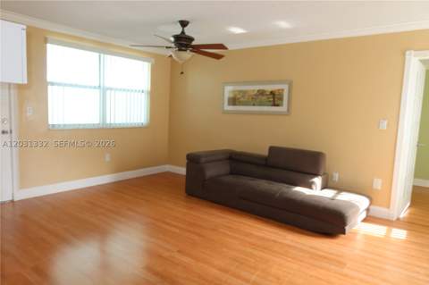 1850 NE 169th St 312, North Miami Beach FL - photo 6 of 26