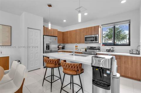 4963 NW 83rd Path 4963, Doral FL - photo 8 of 43