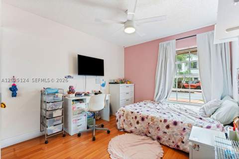 19080 NW 77th Ct, Hialeah FL - photo 24 of 38