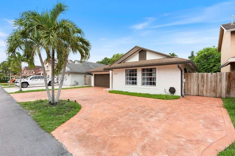 3 bedroom SingleFamilyResidence at 19080 NW 77th Ct, Country Lake Park 1st Add, Hialeah — photo 3