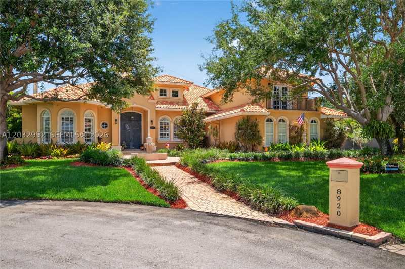6 bedroom SingleFamilyResidence at 8920 SW 162nd Ter, The Landings Sec 2, Palmetto Bay — photo 1