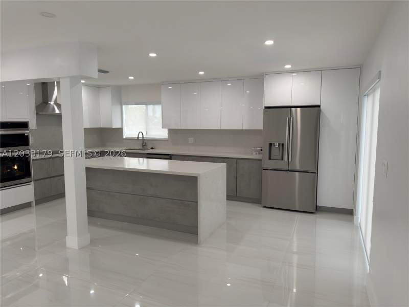 4 bedroom SingleFamilyResidence at 13895 SW 22nd St, J G Heads Farms Sub, Miami — photo 5