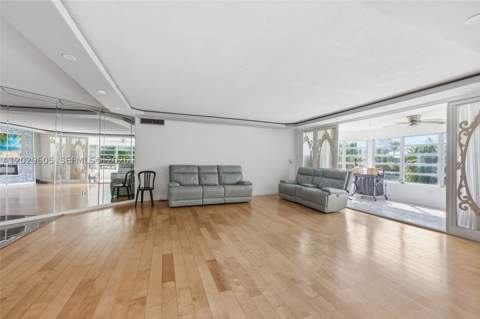 1501 NE 191st St C217, Miami FL - photo 9 of 31