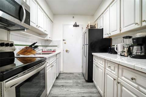 5225 Collins Ave 1204, Miami Beach FL - photo 11 of 44