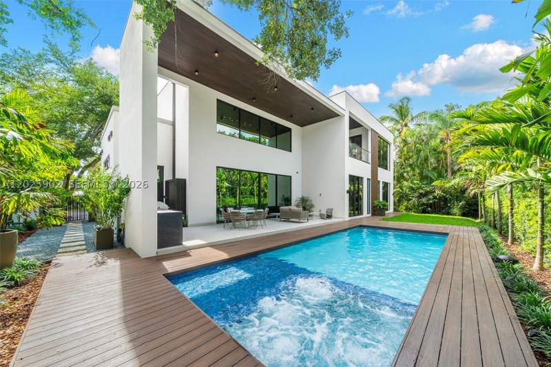 6 bedroom SingleFamilyResidence at 7895 SW 52nd Ct, High Pines Rev Plat Of 2N, Miami — photo 3