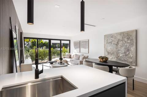 202 Sunrise Dr 202B, Key Biscayne FL - photo 6 of 26
