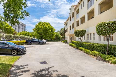 1200 NE 105th St 27, Miami Shores FL - photo 21 of 33