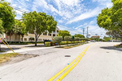 1200 NE 105th St 27, Miami Shores FL - photo 23 of 33