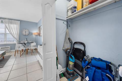 3030 Collins Ave 4E, Miami Beach FL - photo 11 of 27
