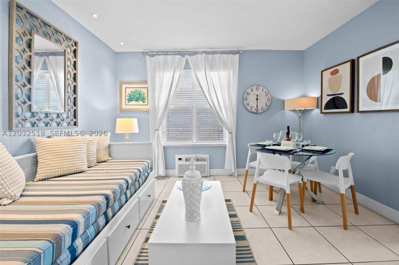 1 bedroom Condominium at 3030 Collins Ave 4E, The Madison Condo, Miami Beach — photo 3