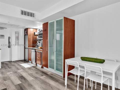 1052 Ocean Dr C203, Miami Beach FL - photo 12 of 36