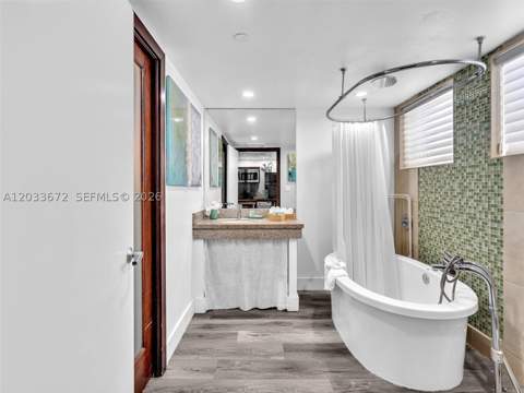 1052 Ocean Dr C203, Miami Beach FL - photo 20 of 36