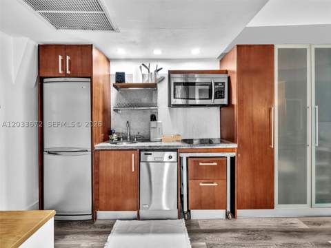 1052 Ocean Dr C203, Miami Beach FL - photo 8 of 36