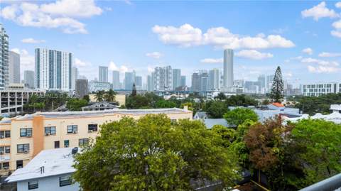 546 SW 1st St 603, Miami FL - photo 10 of 15