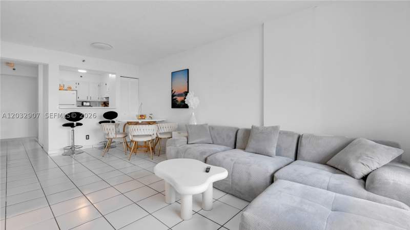 2 bedroom Condominium at 546 SW 1st St 603, Rioplaza Condominium, Miami — photo 4