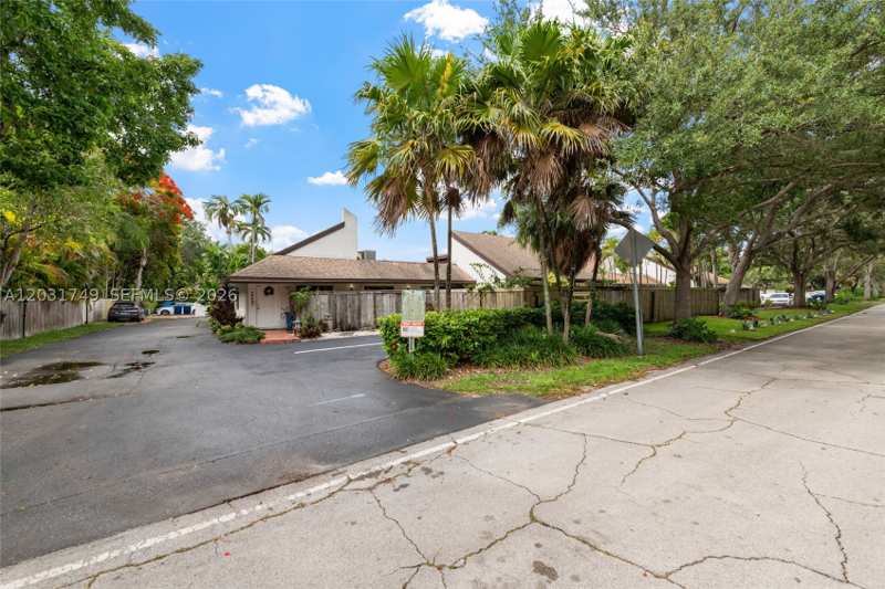 2 bedroom Condominium at 7759 SW 100th St 37, Kendall Trace Condo, Miami — photo 1