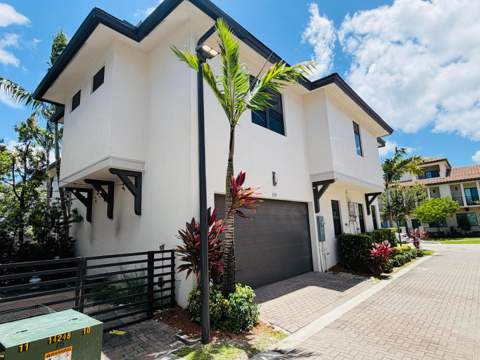 8288 NW 44th Terrace, Doral FL - photo 6 of 68