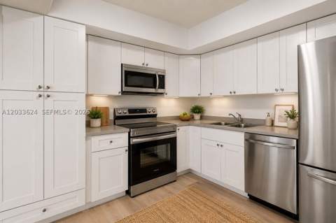 11930 N Bayshore Dr 704, North Miami FL - photo 13 of 47
