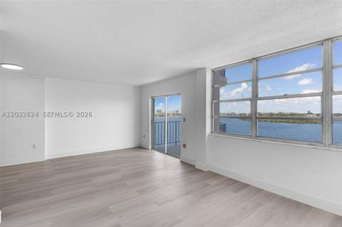 11930 N Bayshore Dr 704, North Miami FL - photo 6 of 47
